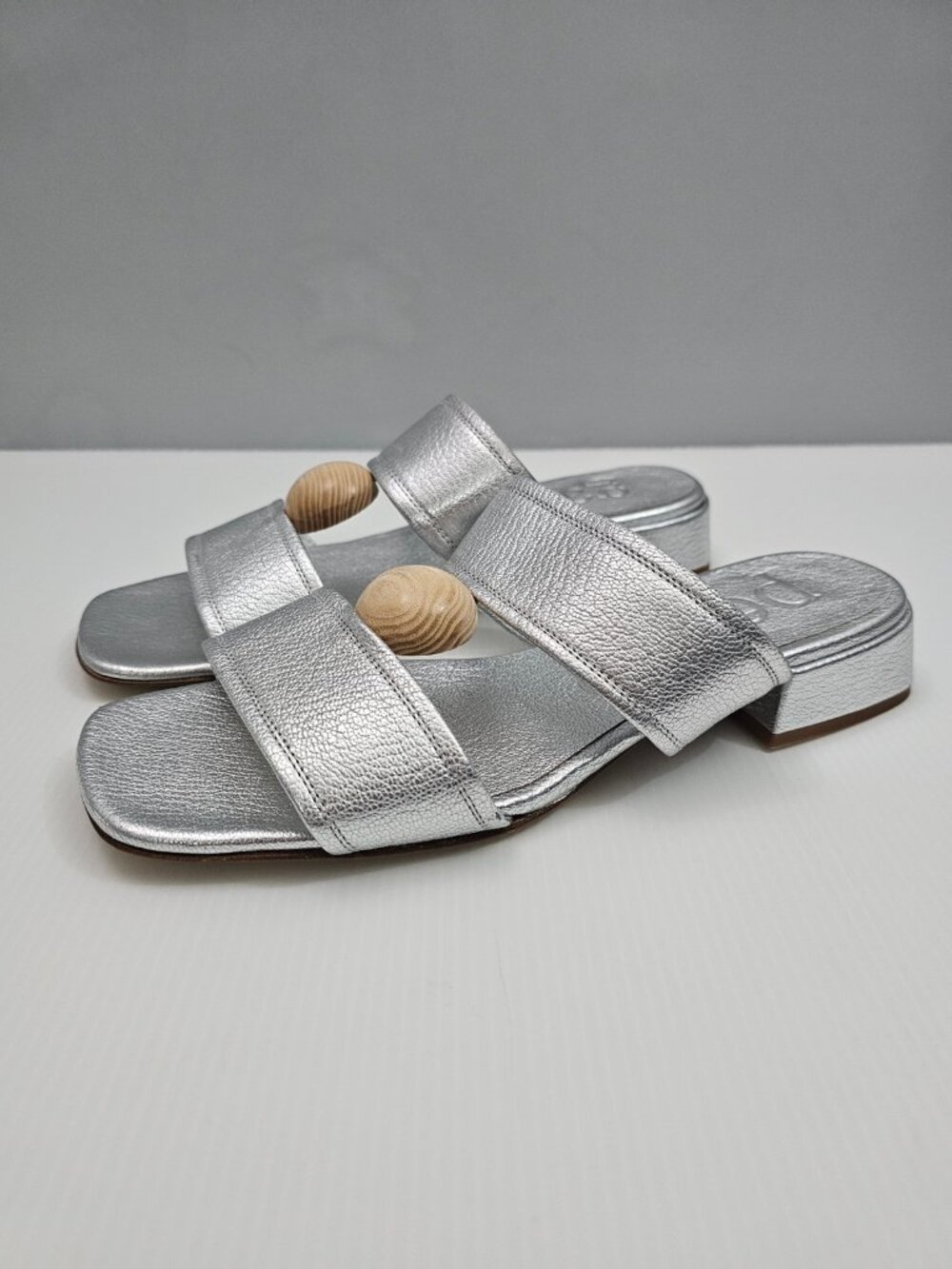 Pedro Garcia Eris Slide Sandals Womens EU 38 Silver Metallic Leather Low Heel
